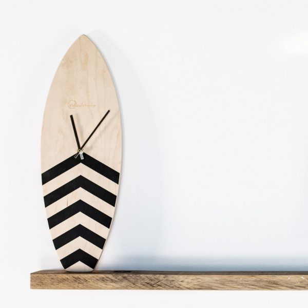 horloge surf en bois